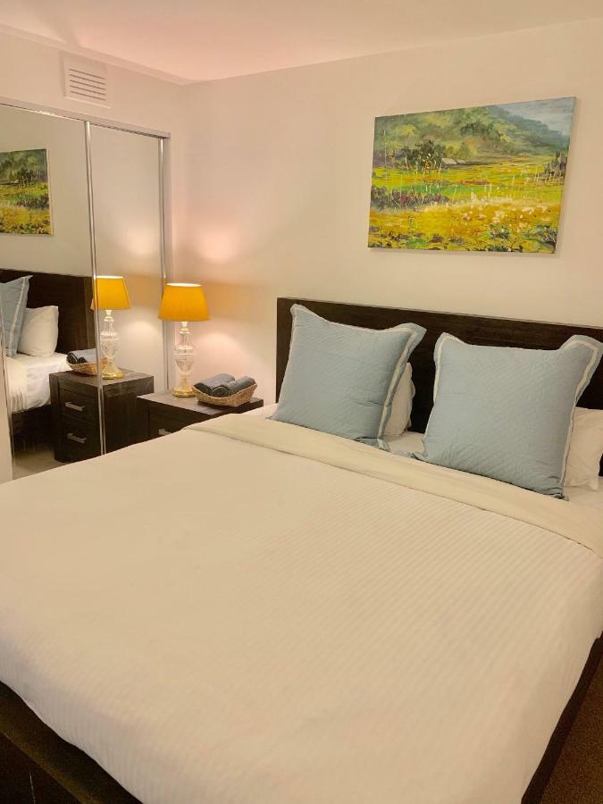 Luxury Apartments With View Мелбърн Екстериор снимка