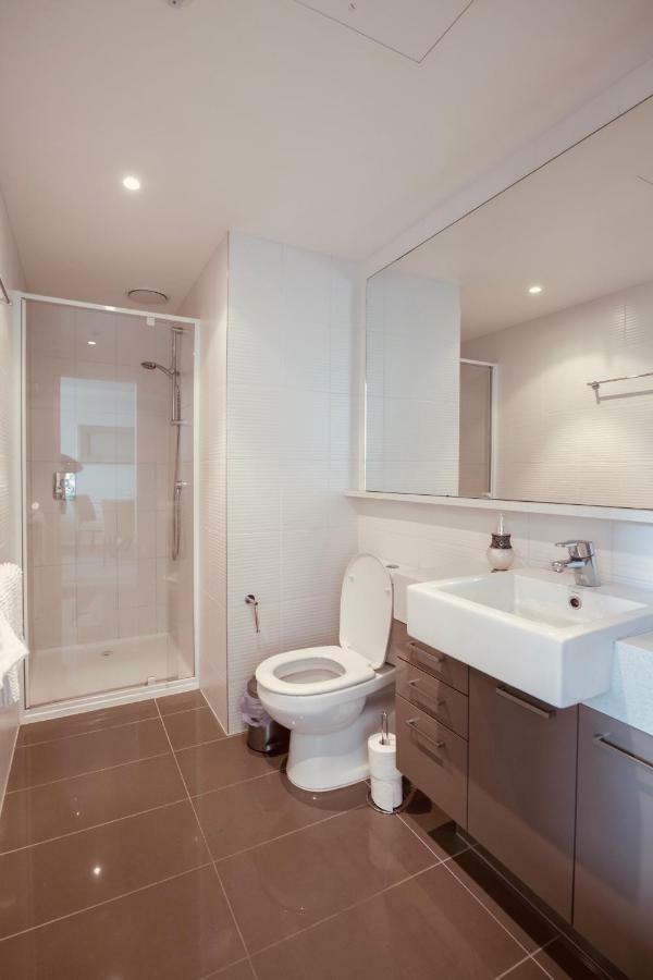 Luxury Apartments With View Мелбърн Екстериор снимка