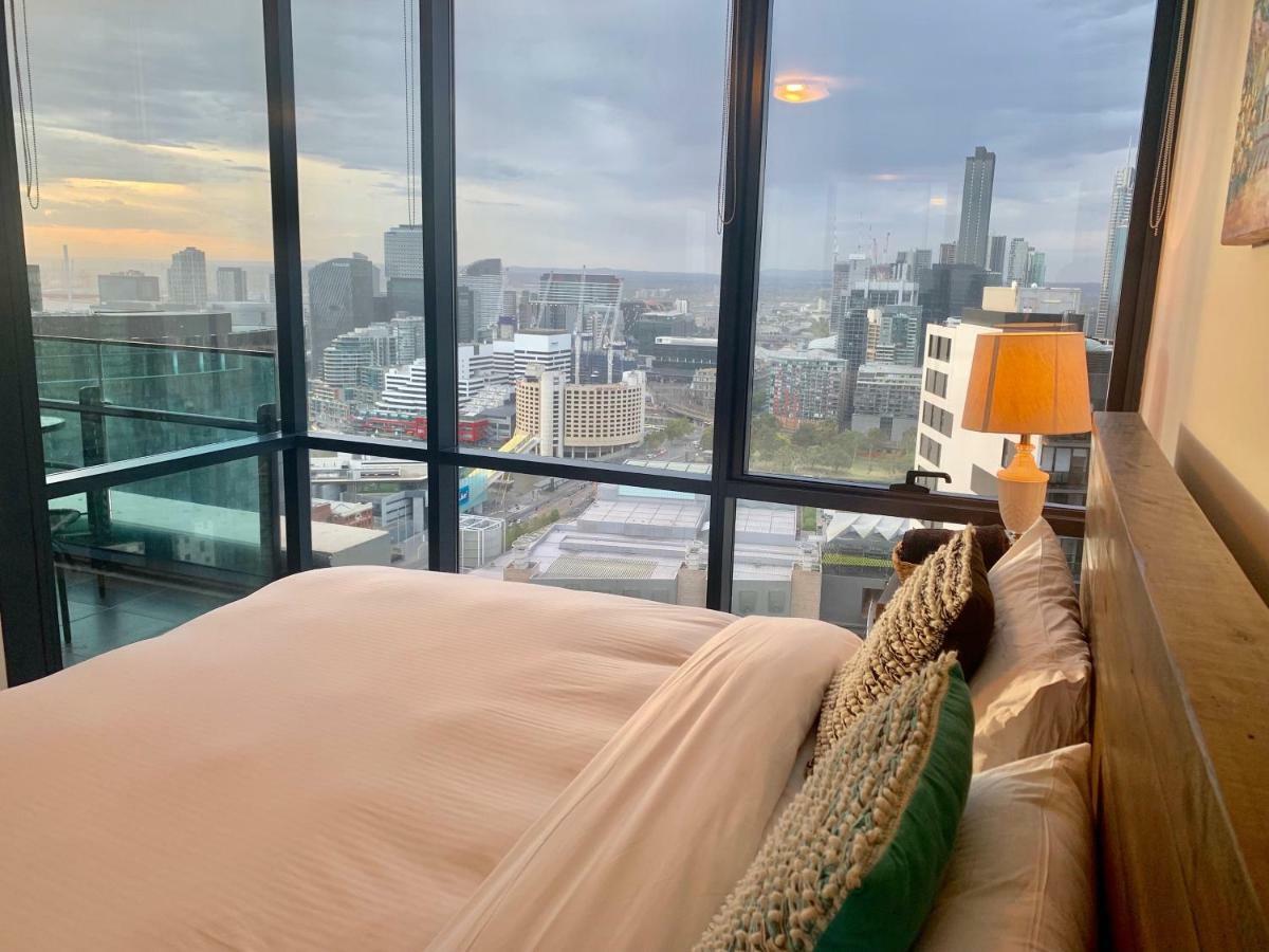 Luxury Apartments With View Мелбърн Екстериор снимка